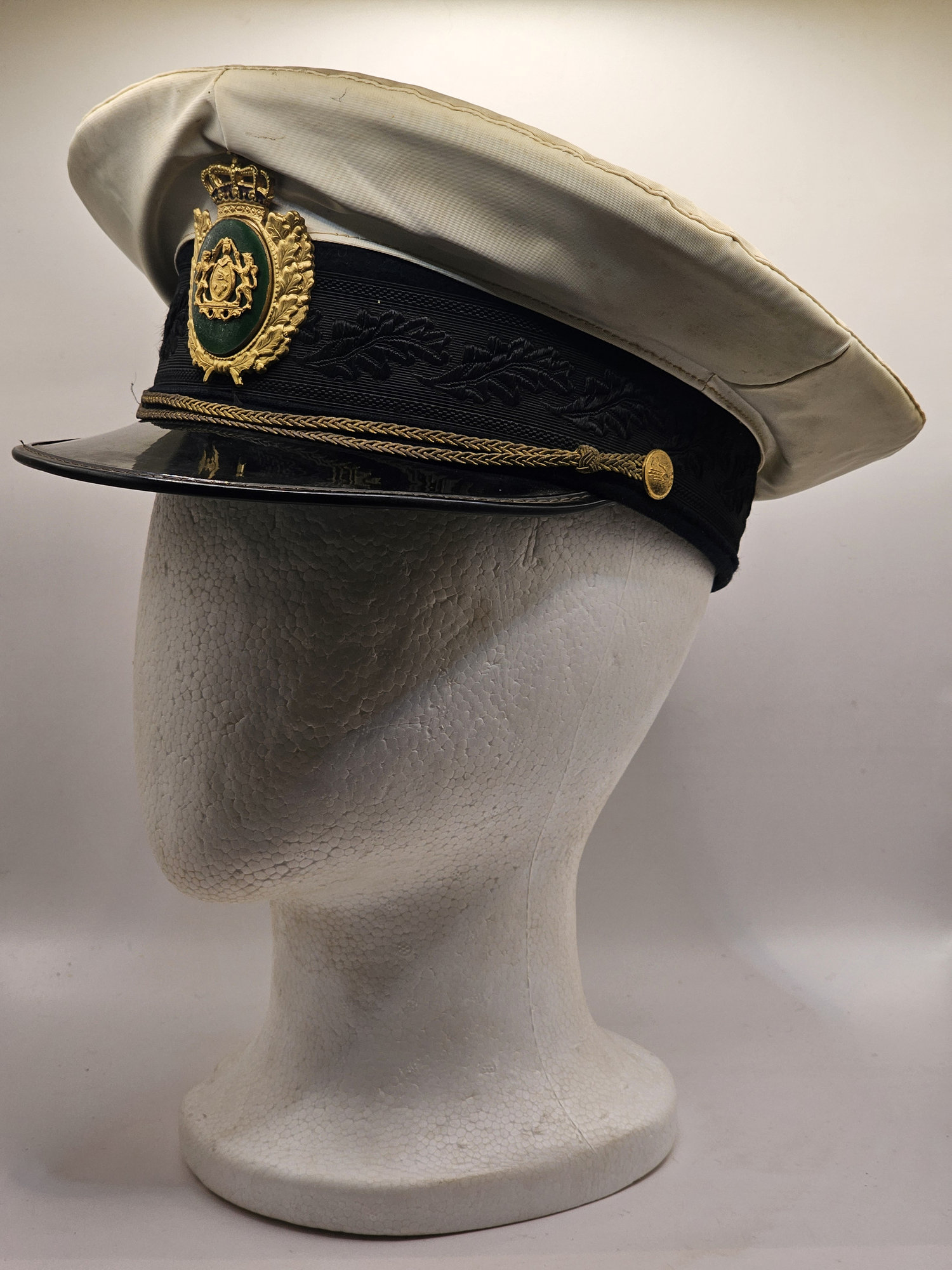 royal danish navy officer’s visor cap (postwar) royal danish navy officer’s visor cap (postwar)