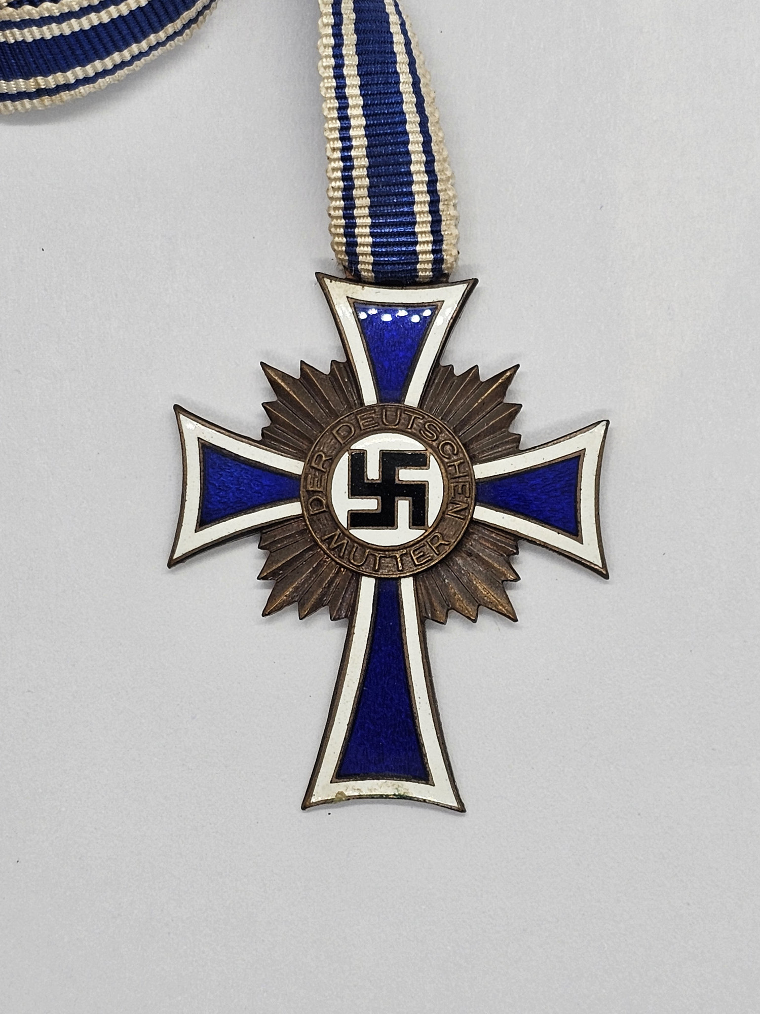 ww2 german mother's cross in bronze (ehrenkreuz der deutschen mutter bronze) ww2 german mother's cross in bronze (ehrenkreuz der deutschen mutter bronze)
