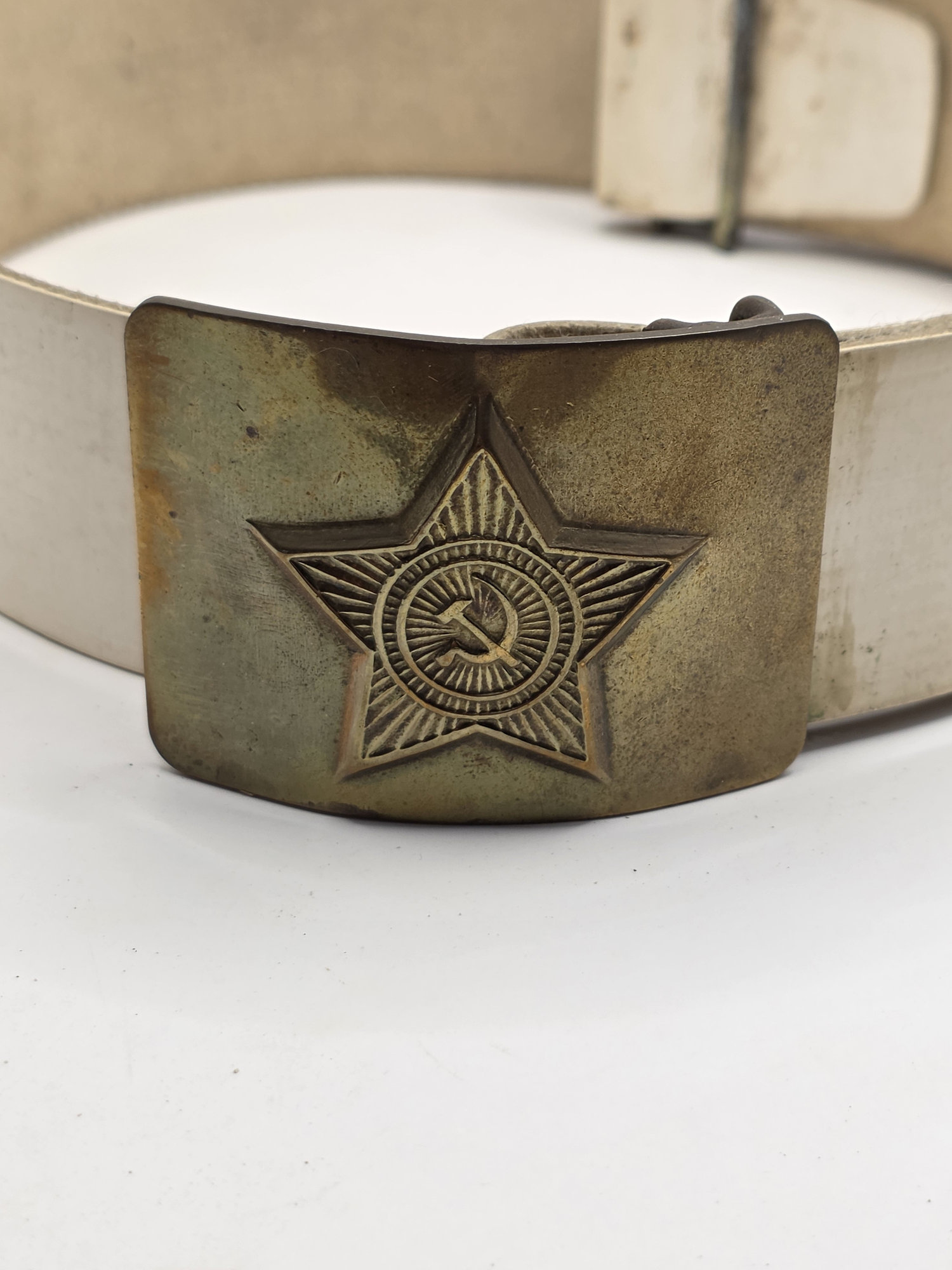 soviet officer's white parade belt with brass star buckle soviet officer's white parade belt with brass star buckle