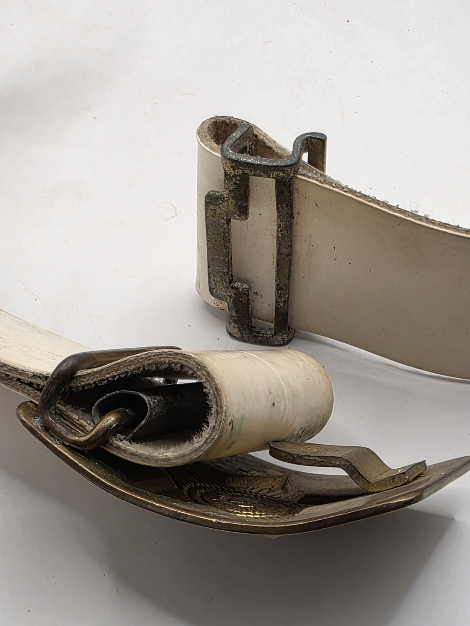 soviet officer's white parade belt with brass star buckle soviet officer's white parade belt with brass star buckle