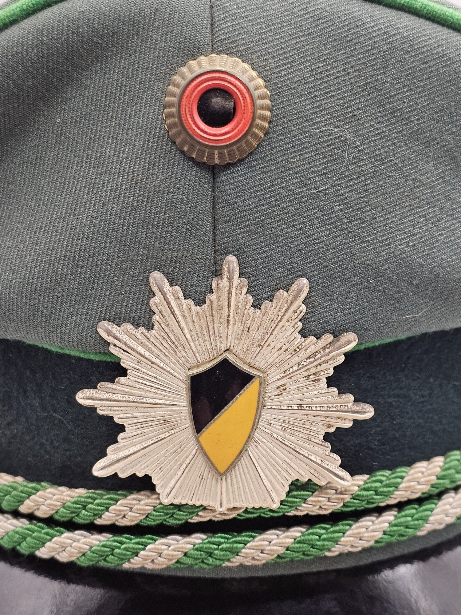 west german police visor cap – baden württemberg (postwar) west german police visor cap – baden württemberg (postwar)