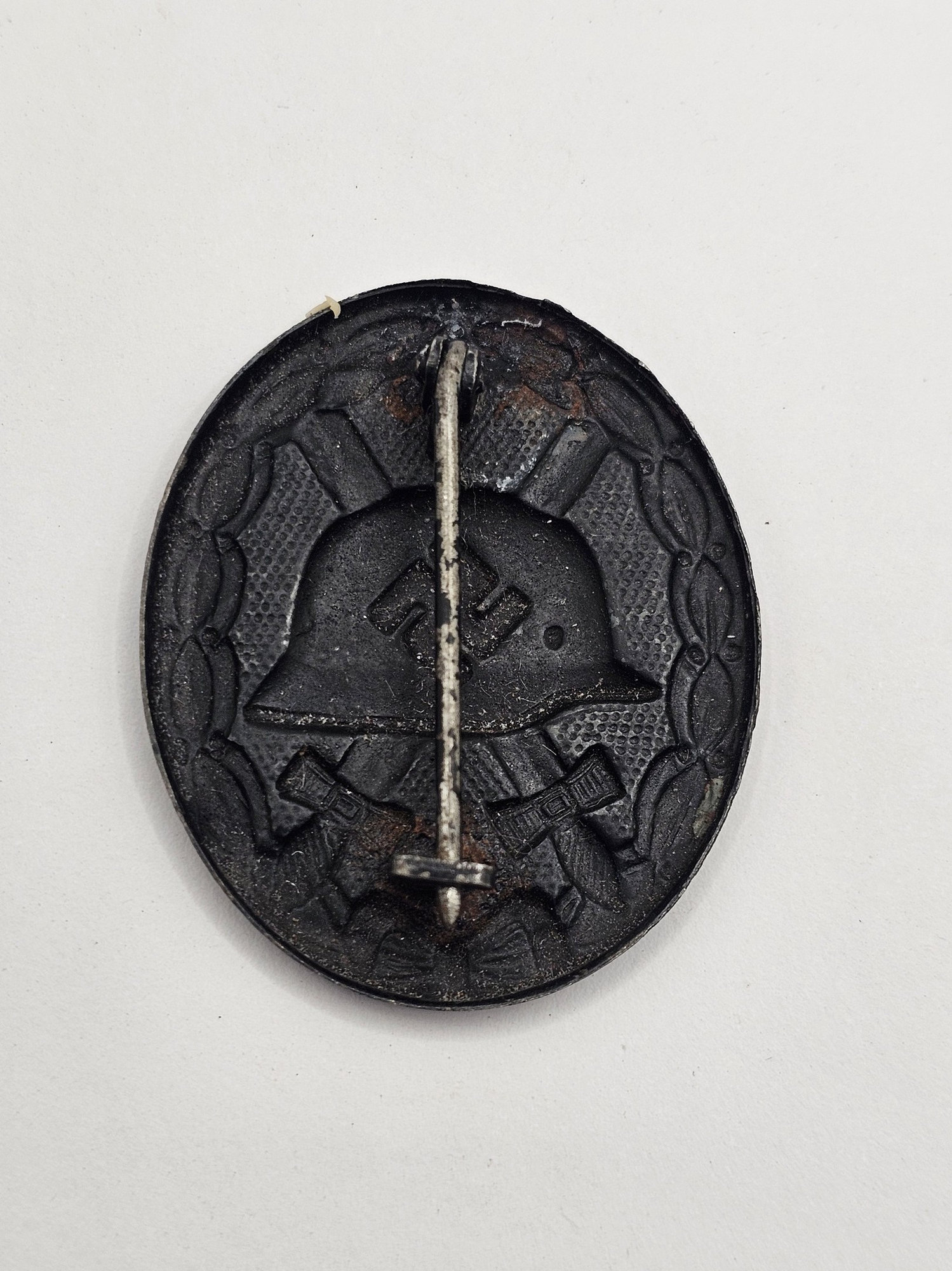 wehrmacht wound badge in black – 1939 pattern (unmarked) wehrmacht wound badge in black – 1939 pattern (unmarked)
