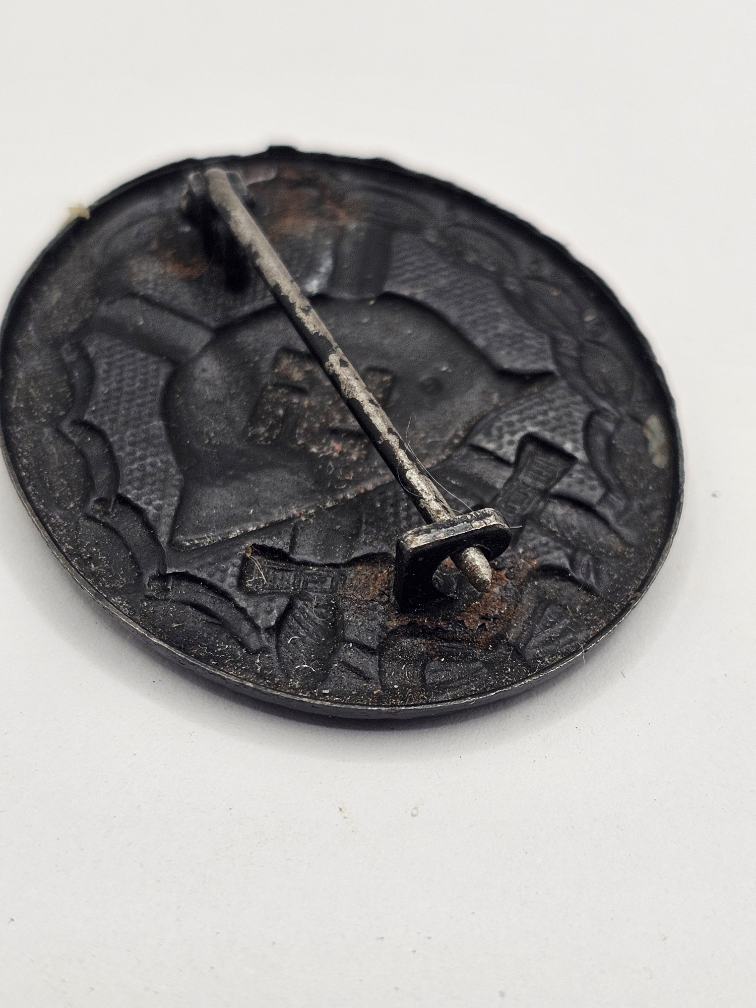 wehrmacht wound badge in black – 1939 pattern (unmarked) wehrmacht wound badge in black – 1939 pattern (unmarked)