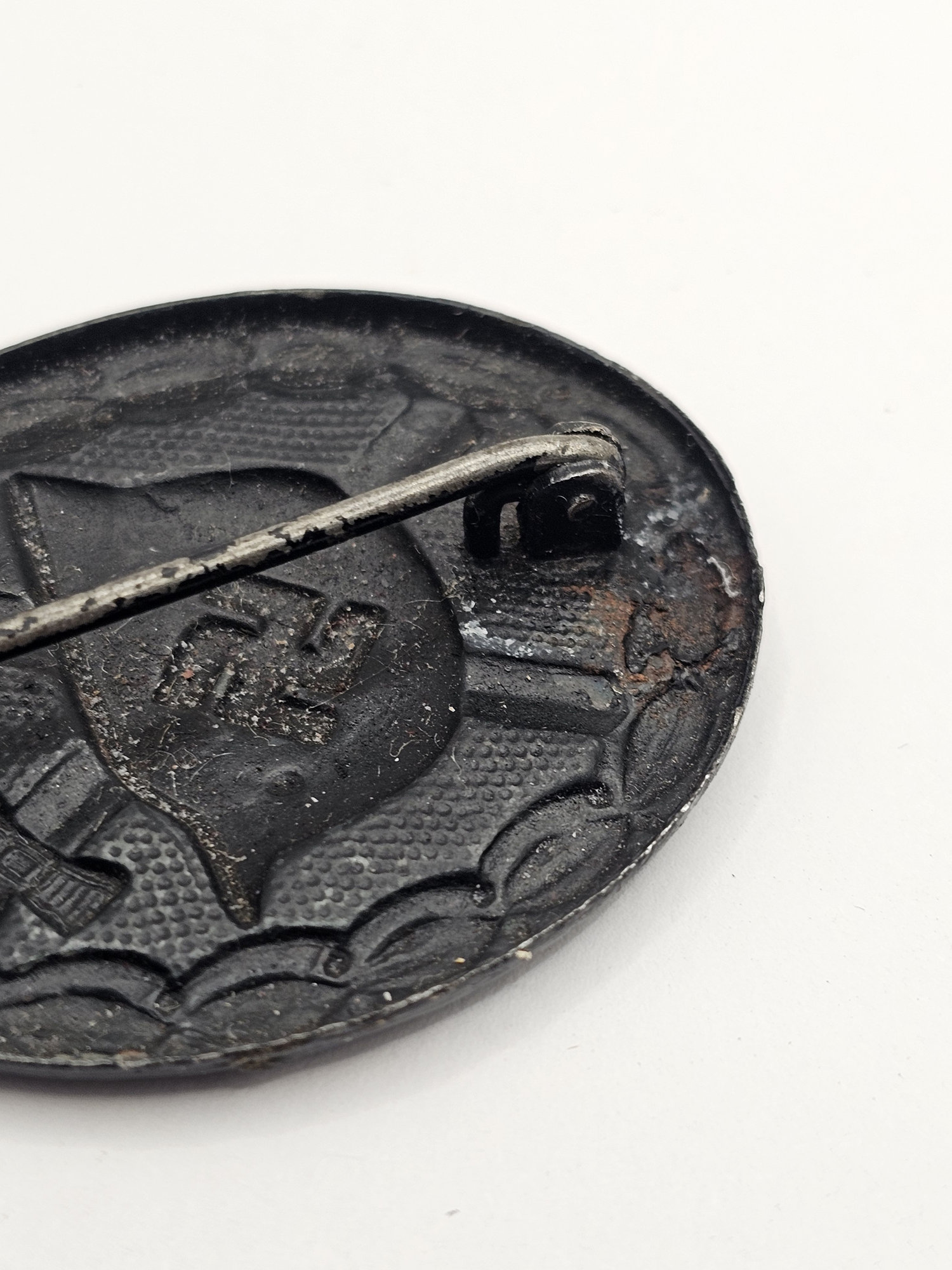 wehrmacht wound badge in black – 1939 pattern (unmarked) wehrmacht wound badge in black – 1939 pattern (unmarked)